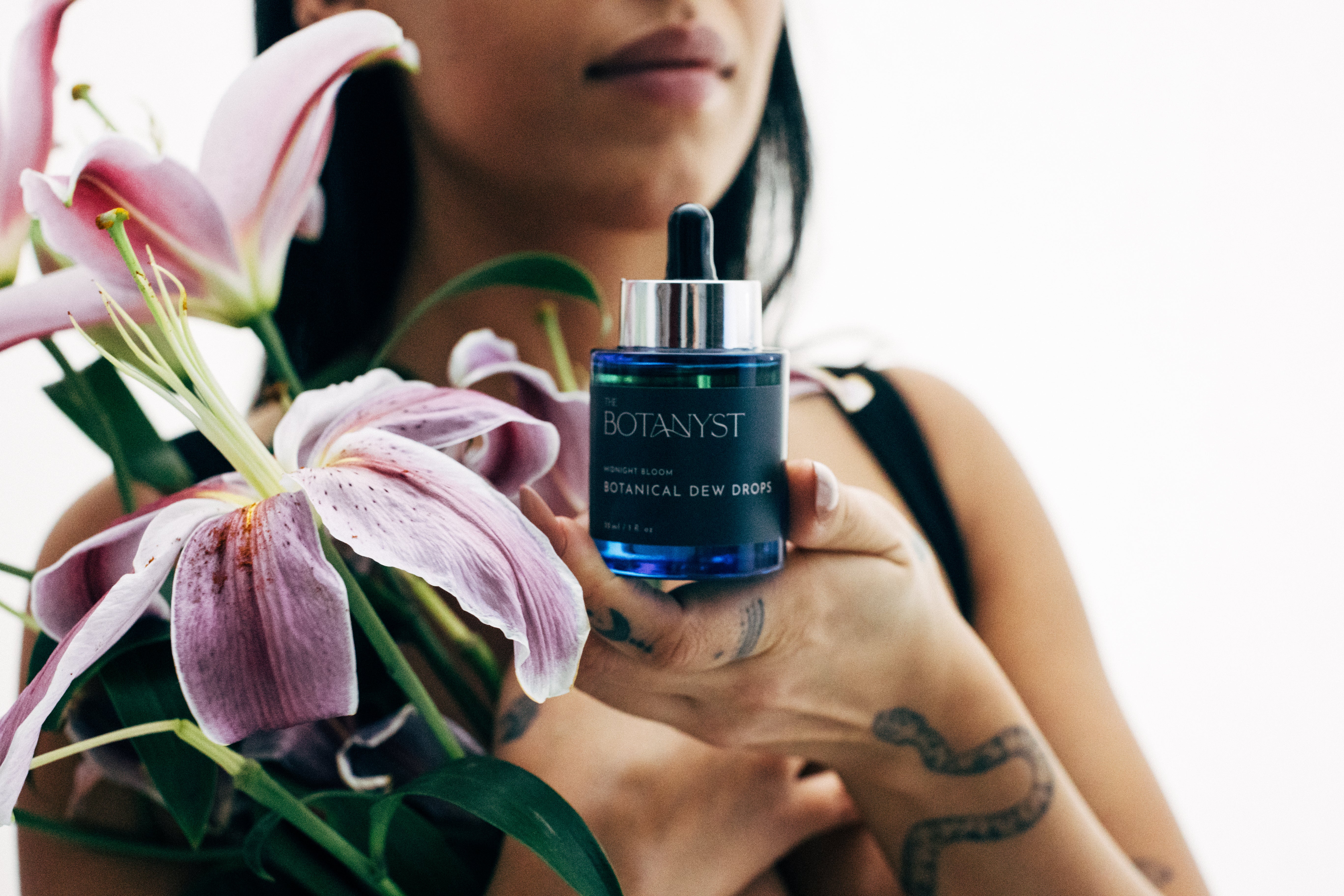 Botanical Dew Drops – Brightening Multi-Tasking Face Oil – The